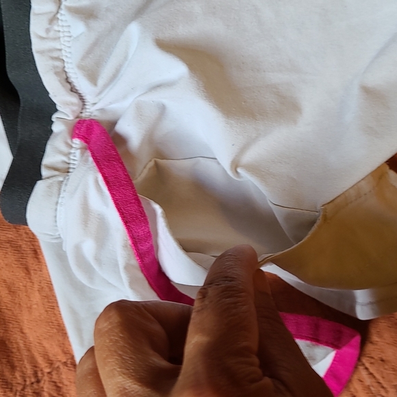 Nike dri-fit shorts size medium - Picture 8 of 9